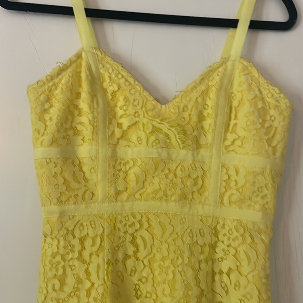 Size small LuLu’s lace dress - Picture 2 of 3